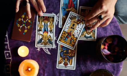 apprendre la cartomancie