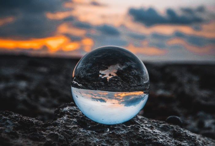 Est-ce qu’une boule aide vraiment à la voyance ?