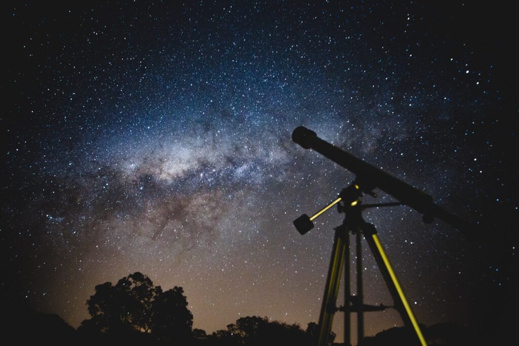 Télescope une nuit étoilée